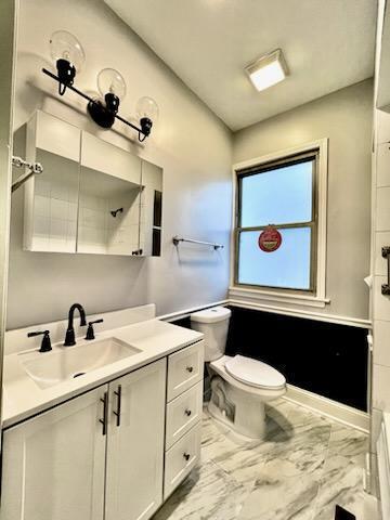 Building Photo - 1455 W Highland Ave