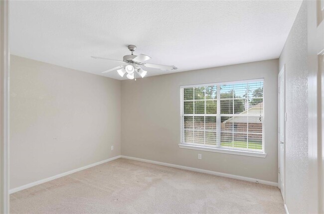 Building Photo - 6 Colewood Ct