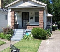 Building Photo - 1050 S 43rd St