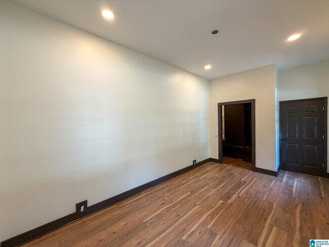 Building Photo - 649 Olde Towne Ln