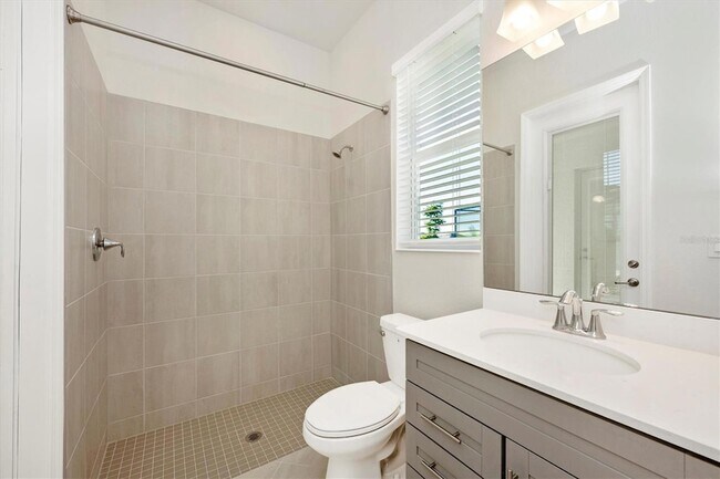 Building Photo - 12655 Wellen Golf St