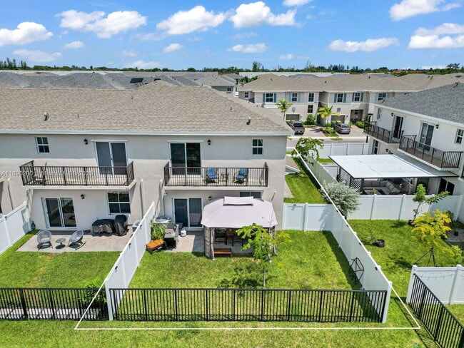 Building Photo - 1772 SE 8th Terrace