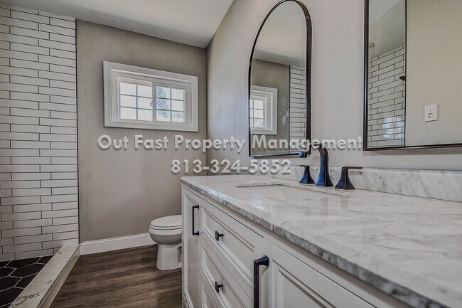 Building Photo - Home & Bonus Space Near Gulf Beaches — Ready for Move-In