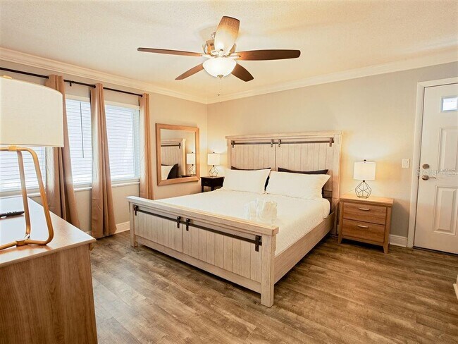 Building Photo - 185 Brightwater Dr