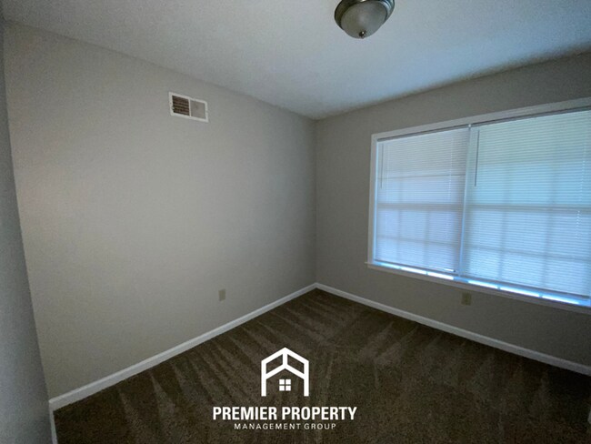 Building Photo - 4236 Trudy St