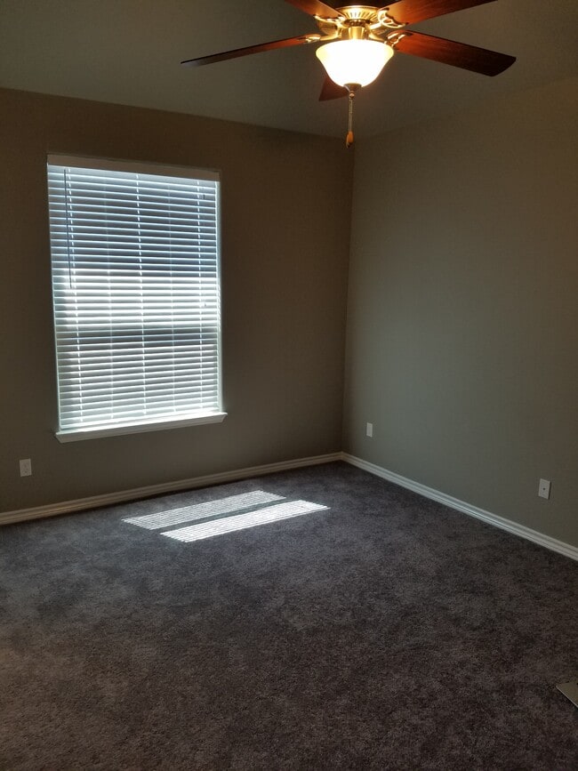 Building Photo - 8037 Pavo Real St