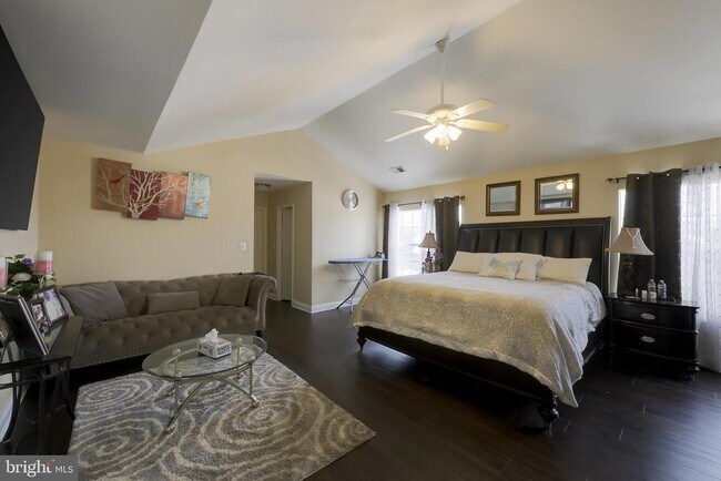 Building Photo - 601 Crossover Ct