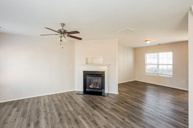 Building Photo - 9514 John Russell Rd