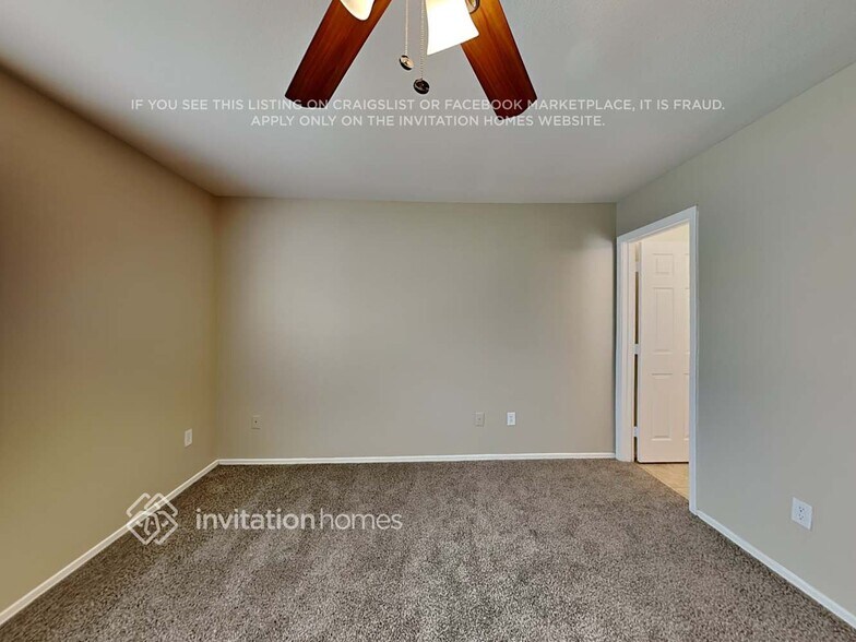 Building Photo - 8127 E Onza Ave