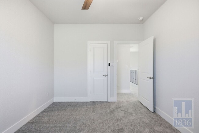 Building Photo - 216 Monrovia Wy