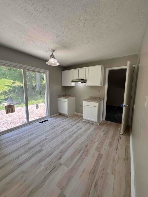 Building Photo - 9008 John Paul Ct