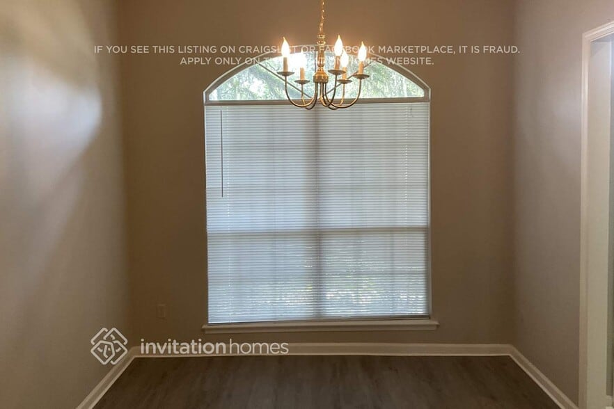 Building Photo - 11868 Gran Meadows Way