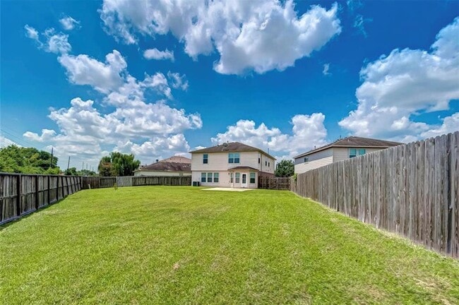 Building Photo - 9102 Kendale Dr