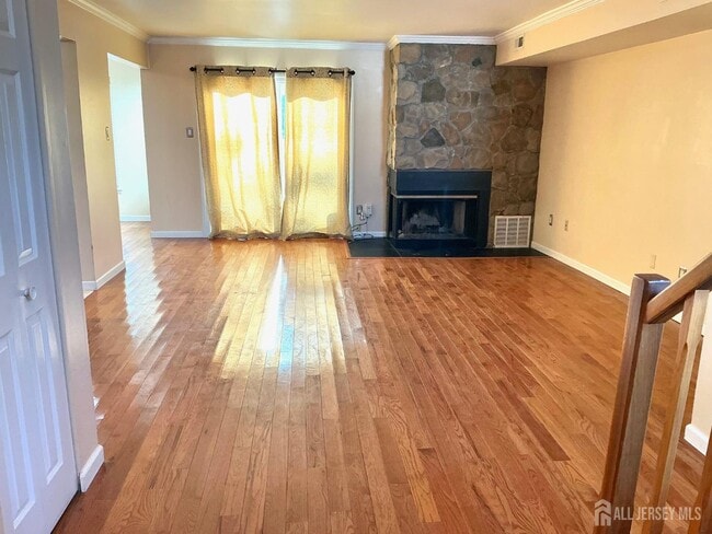 Building Photo - 87 Winchester Way