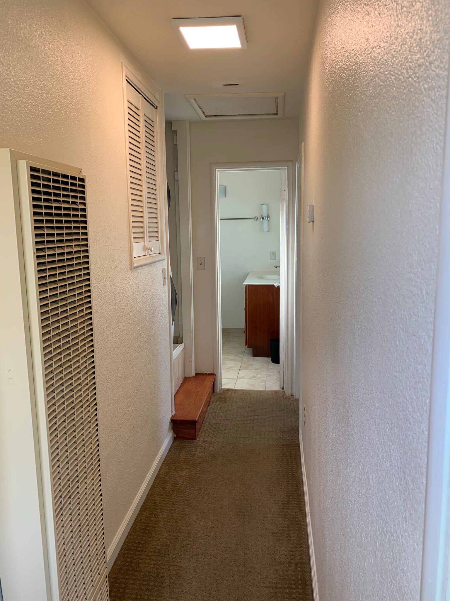 Second Floor Corridor - 1635 Derby St