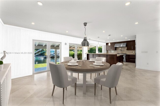 Building Photo - 12511 Ramiro St