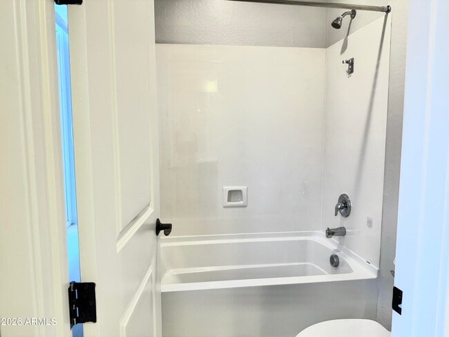 Building Photo - 1732 W Myrna Ln