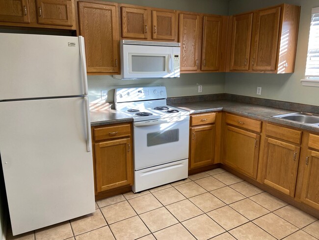 Building Photo - Condominium in Academy Commons