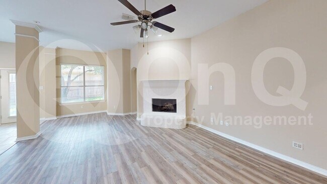 Building Photo - 1921 Highland Haven Ln