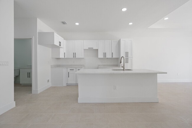 Building Photo - 5245-5247 26th St SW