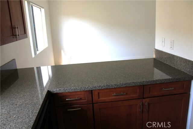 Building Photo - 24 Woodgrove