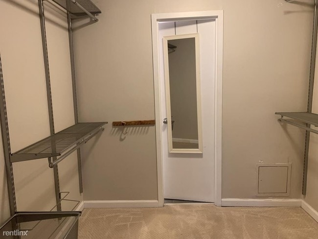 Building Photo - 1325 18th St NW