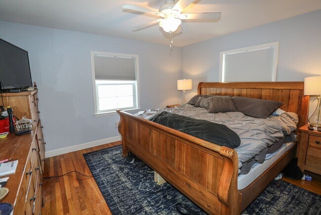Building Photo - 2 Bedroom Home in Dover