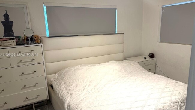 Building Photo - 1555 SW 21st Way