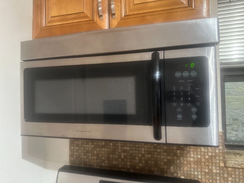 Building Photo - 529 54th St