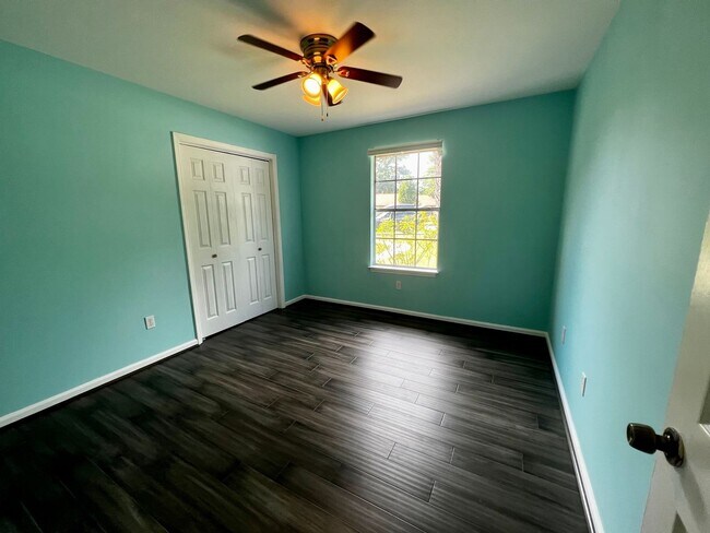 Building Photo - 9 Blue Marlin Cove