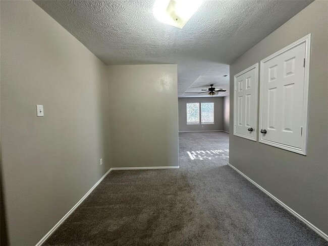 Building Photo - 1126 Desert Willow Ln