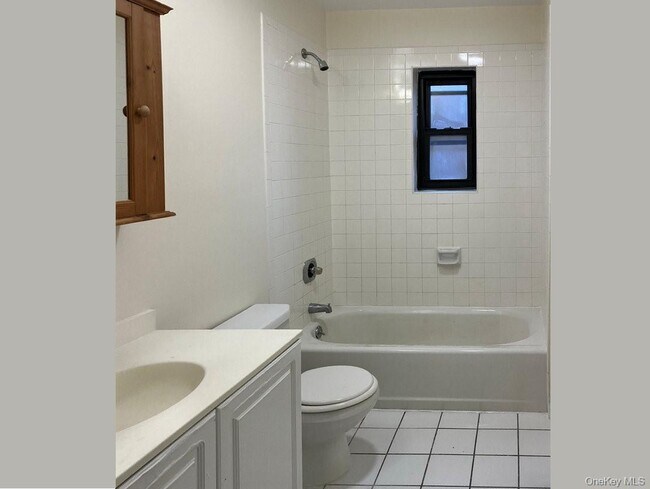 Building Photo - 240 Halstead Ave