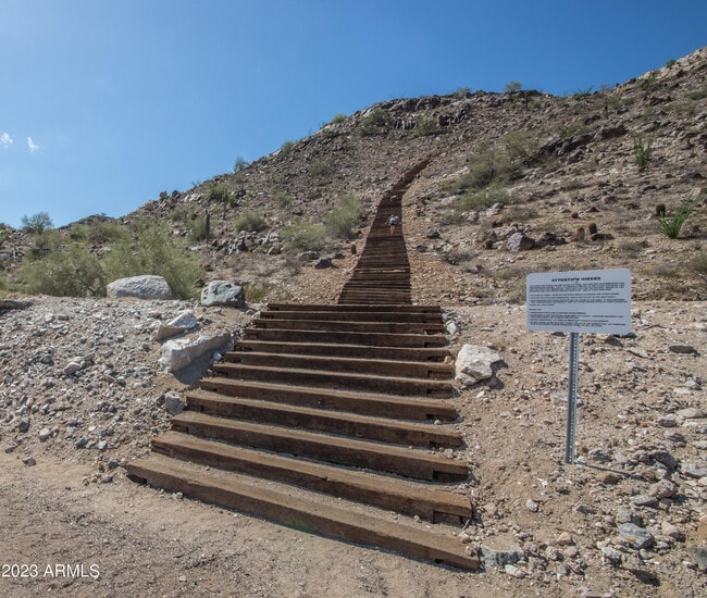 Building Photo - 21035 W Elm Way Ct