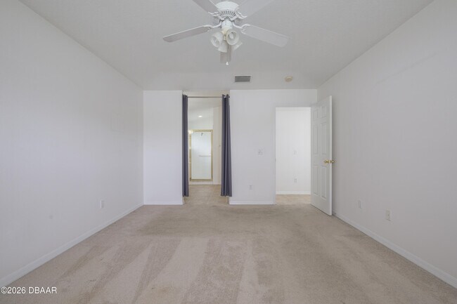 Building Photo - 1712 Arash Cir