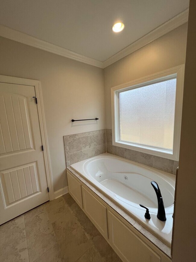 Building Photo - 2682 Sophia Ct