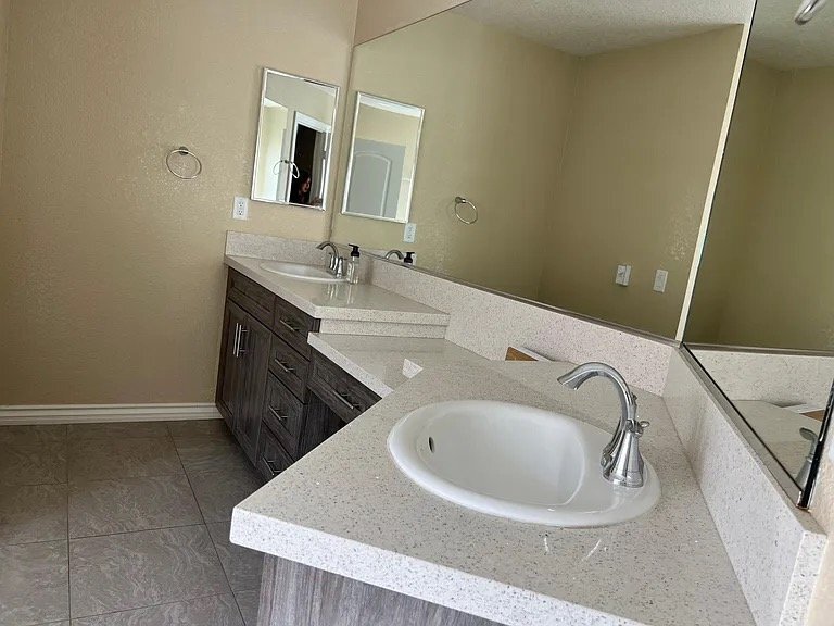 Building Photo - 5646 Forry Ct