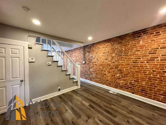 Building Photo - One month free on a 13-month lease or $1,292/month for 13 months with move in by January 31, 2026