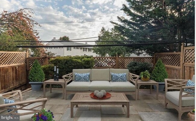 Building Photo - 9703 Whitley Park Pl