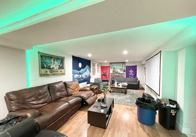 Building Photo - 22 Parker Hill Ave