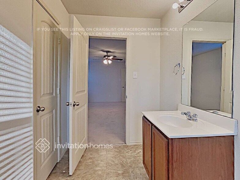 Building Photo - 2101 Windsor Farms Dr