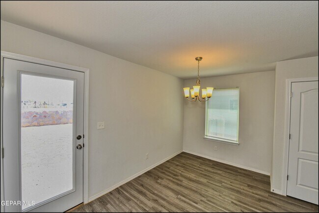 Building Photo - 952 Orangetip Dr