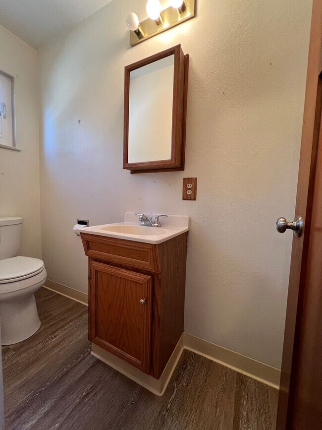 Building Photo - Spacious 4-Bedroom Retreat Just Steps from...