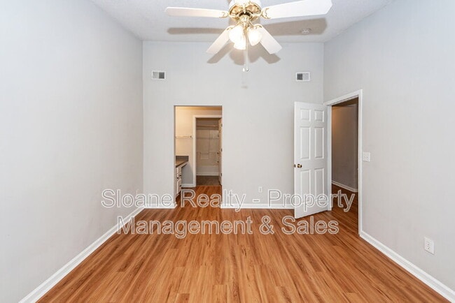 Building Photo - 1343 Pinnacle Ln