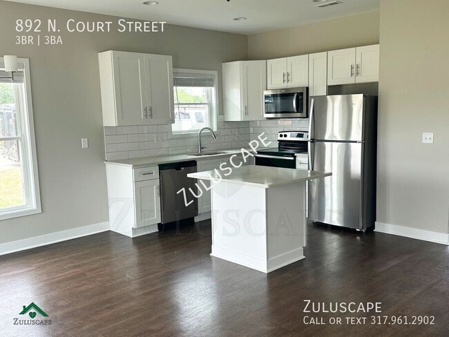 Building Photo - Free 1st Month Rent @ Z-Place Commons A Zu...