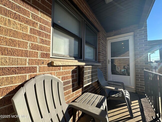 Building Photo - 1501 Ocean Ave N