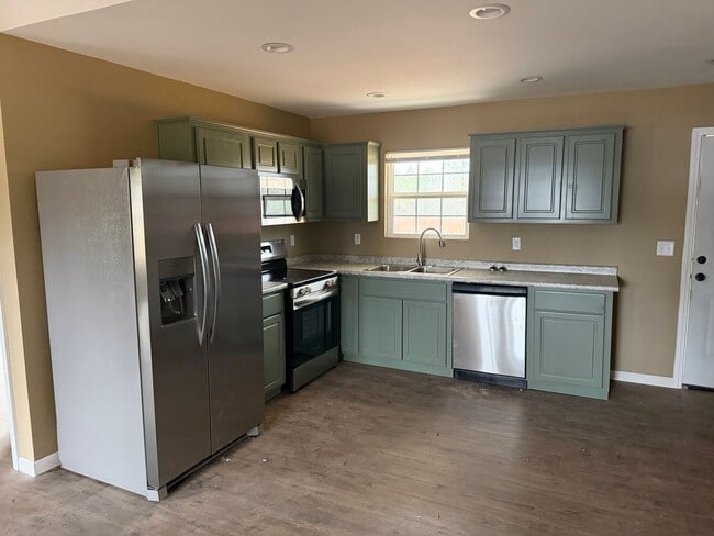 Building Photo - 3 Bed 2 Bath Brick Home - New Construction - Coming Soon