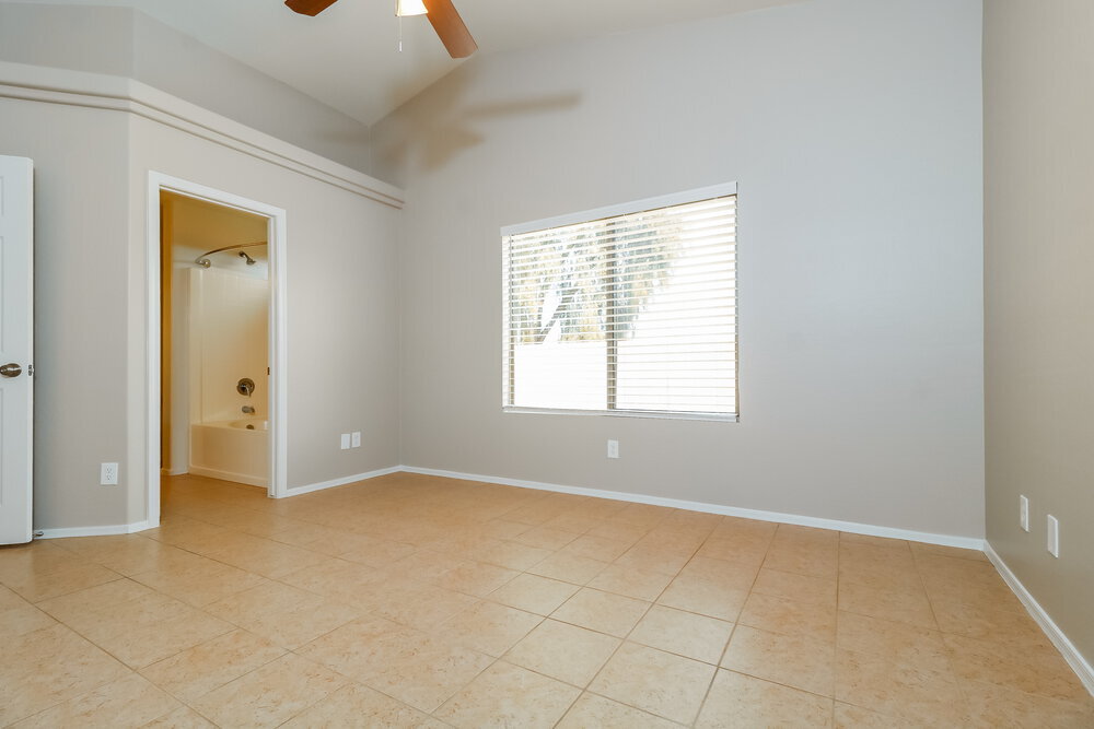 Building Photo - 14715 N 124th Ave