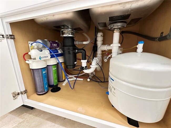 Building Photo - 1987 Cacutta Wy