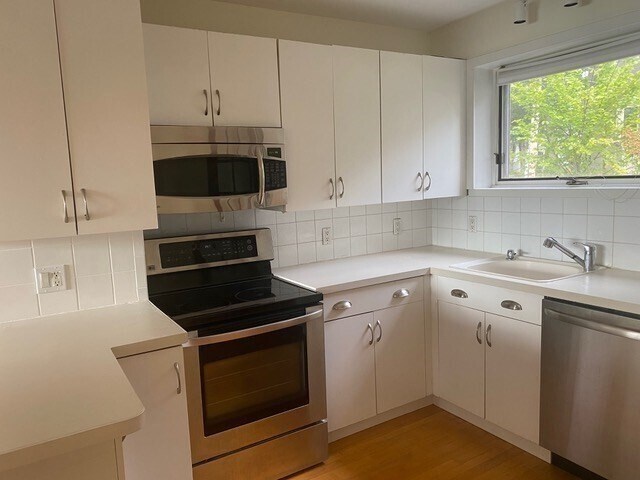 Building Photo - 55 Norwood Ave