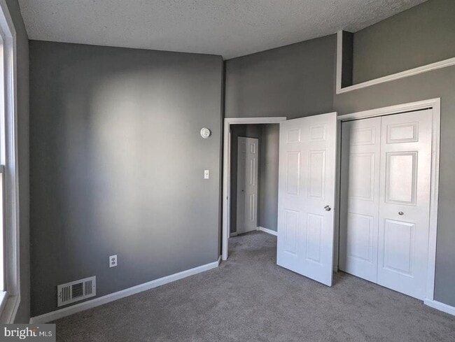 Building Photo - 306 Fleece Flower Dr